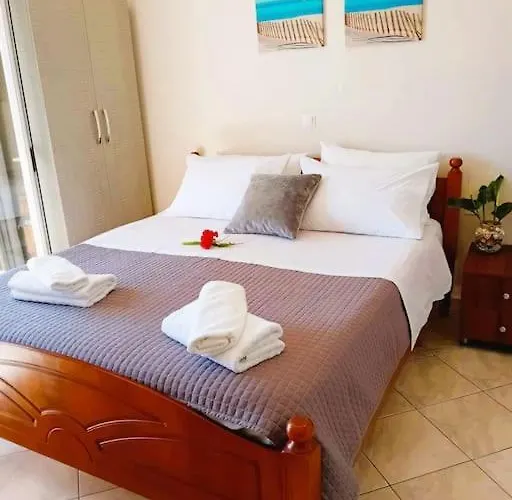 Sea Side Serenity 6