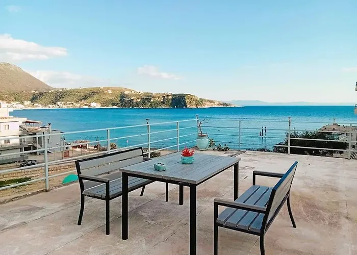 Sea Side Serenity 6